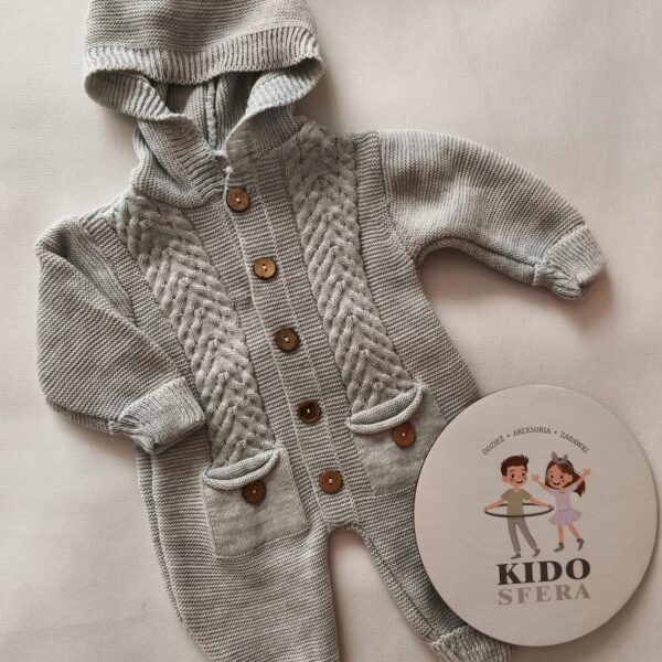 Kombinezon sweterkowy