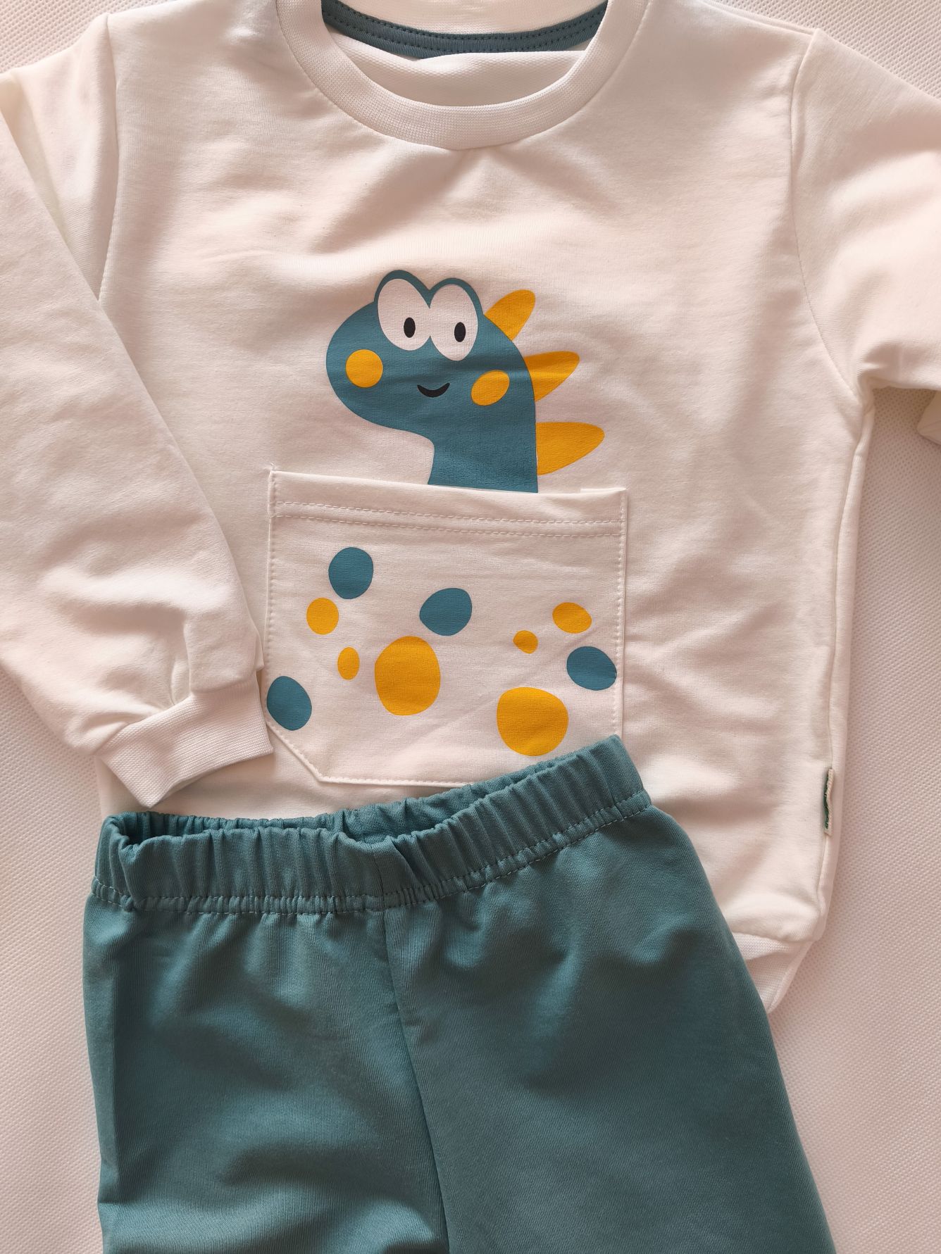 Komplet niemowlęcy z dinozaurem - obrazek 2