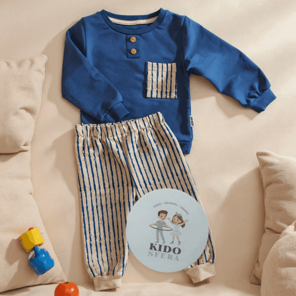 Granatowy komplet dresowy