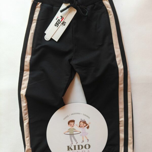 Spodnie dresowe z lampasami